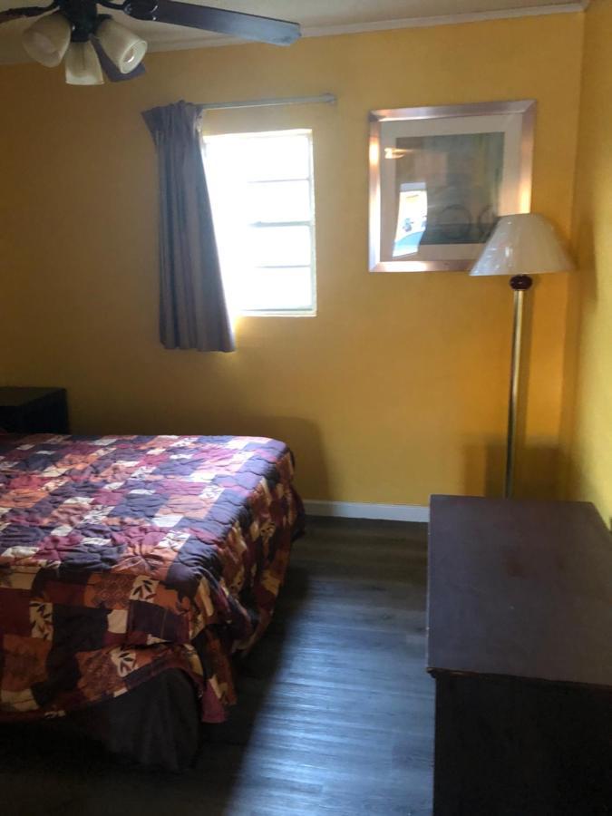 Cooks Motel Panama City Beach Exterior photo